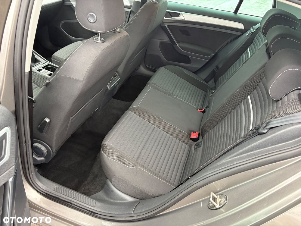 Volkswagen Golf 1.6 TDI BlueMotion Technology Cup - 15