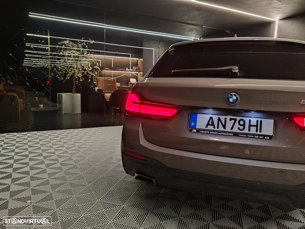 BMW 530 e Pack Desportivo M - 14
