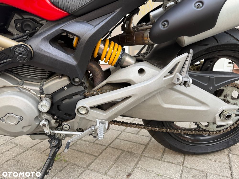Ducati Monster - 26