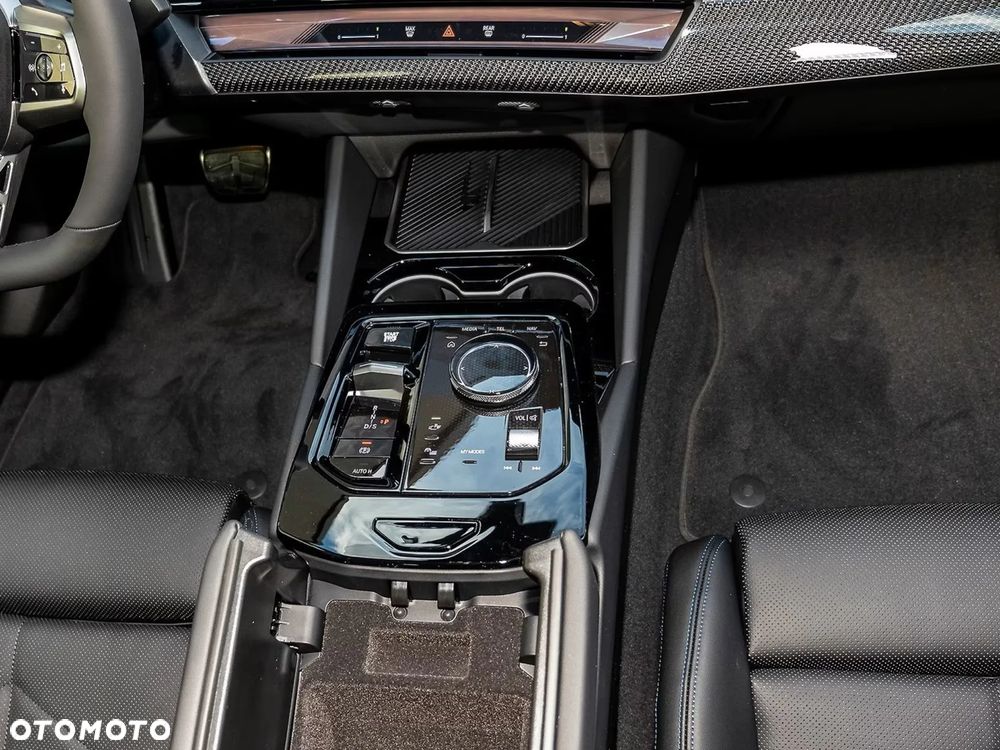 BMW Seria 5 540d xDrive mHEV M Sport - 6