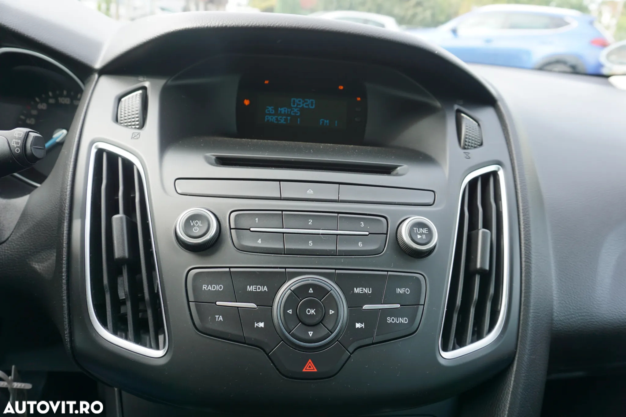 Ford Focus 1.0 EcoBoost Start Stop Trend - 23