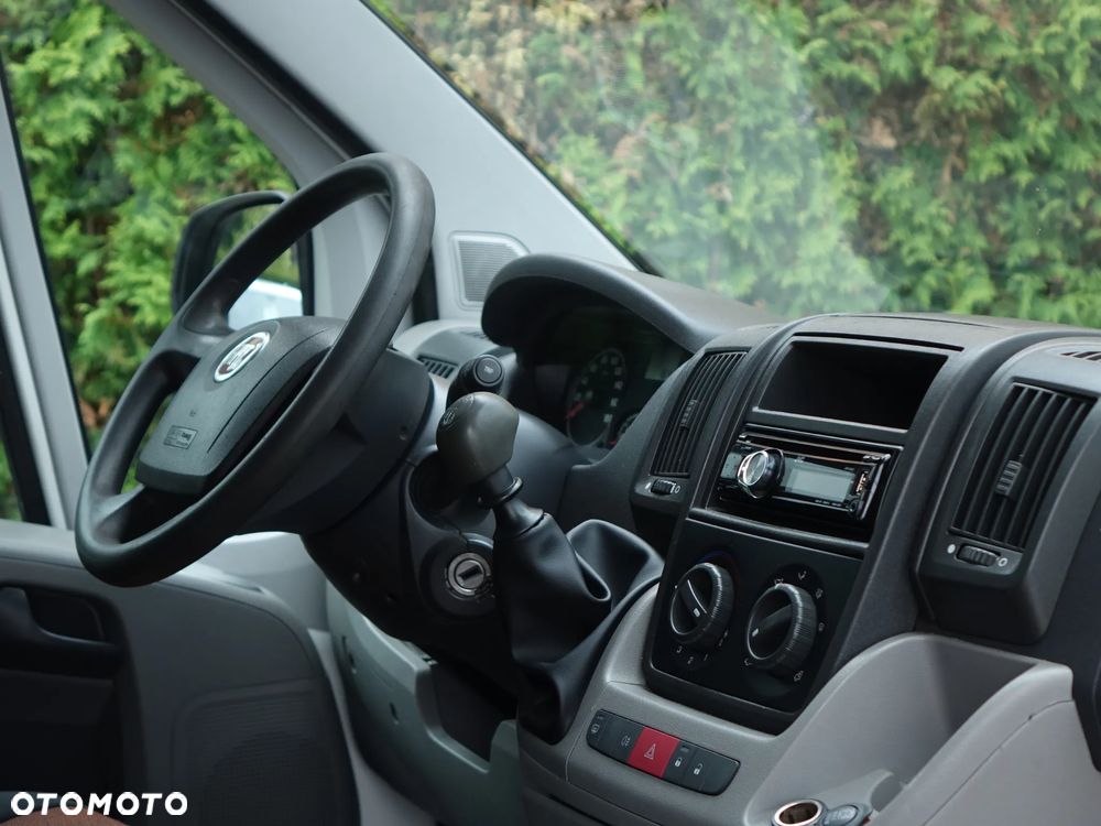 Fiat Ducato 7-osobowy DOKA skrzynia ładunkowa - 10