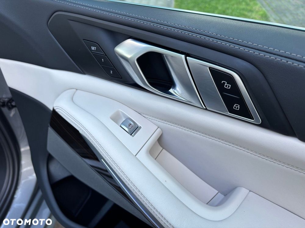 BMW X7 xDrive40d mHEV sport - 17