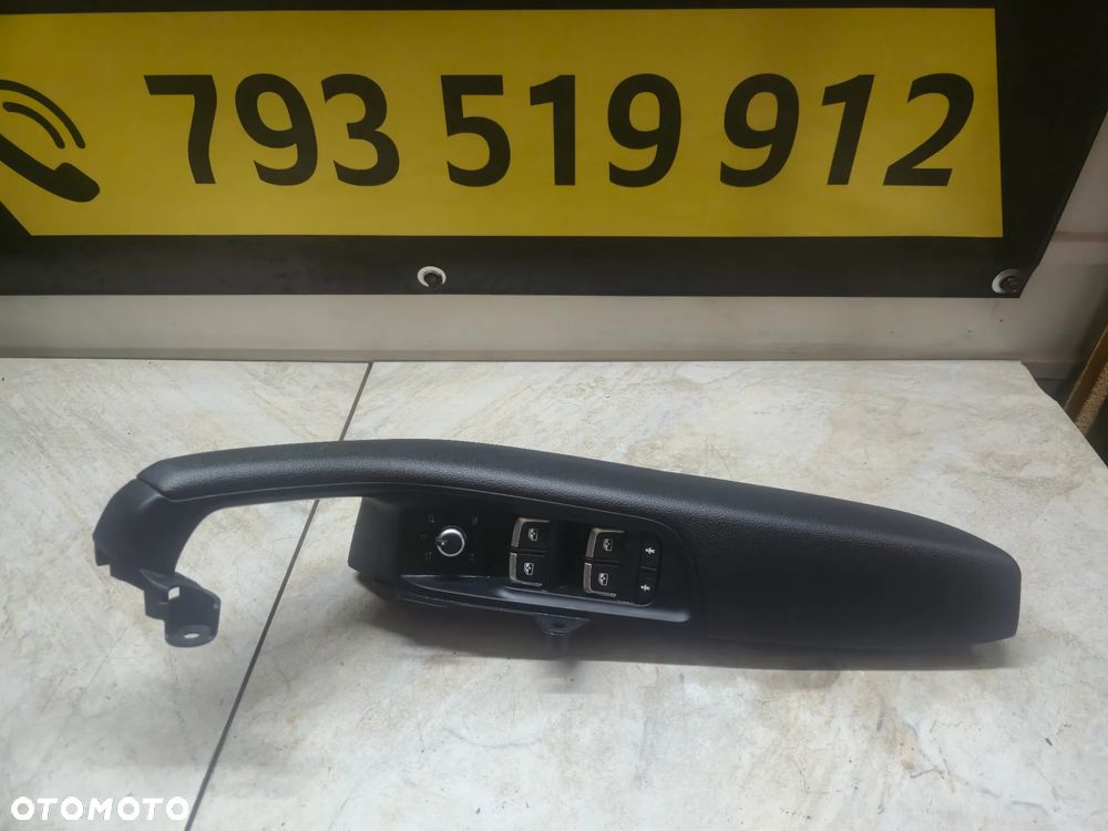AUDI A3 8V PANEL LEWY PRZÓD PRZEŁĄCZNIK PODNOSZENIA SZYB - 1
