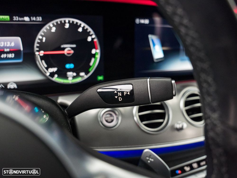 Mercedes-Benz E 300 de AMG Line - 24