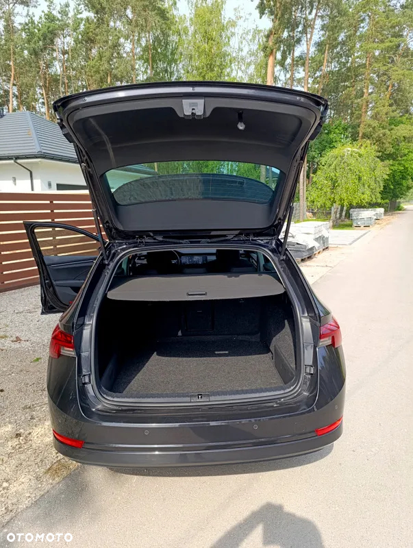 Skoda Octavia 2.0 TDI Ambition DSG - 22