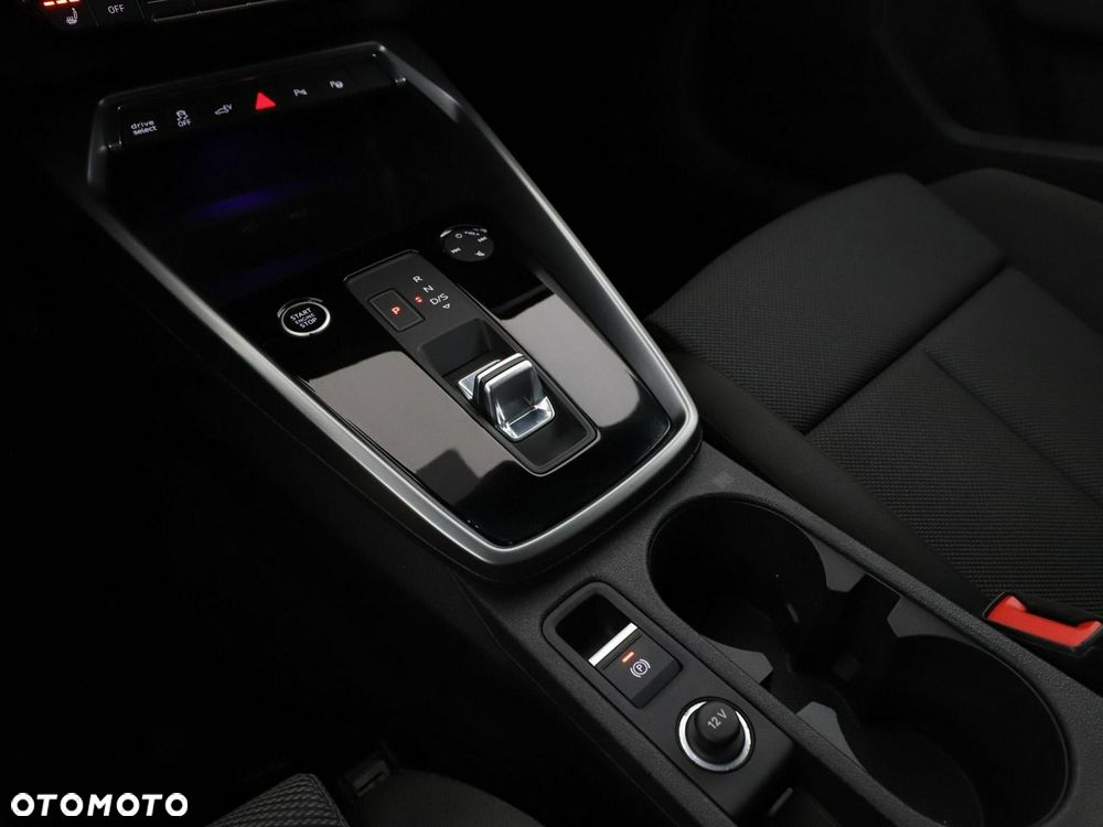 Audi A3 Sportback 40 TFSIe S tronic - 32