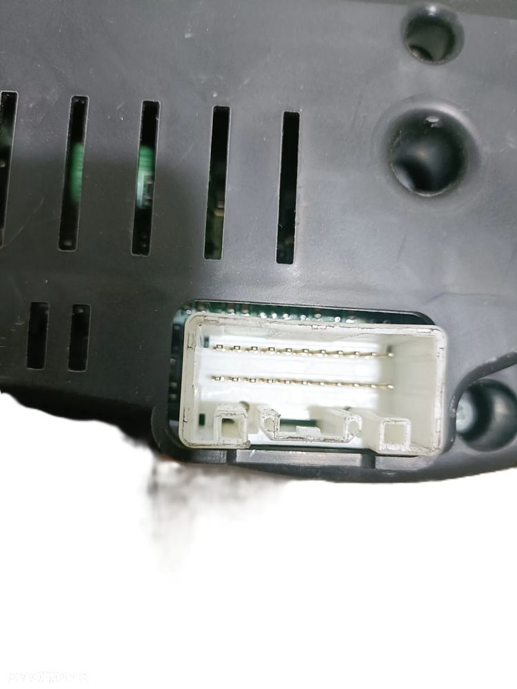 TOYOTA AVENSIS T25 03-09 2,0 D4D liczniki zegary 8380005C00C * - 5