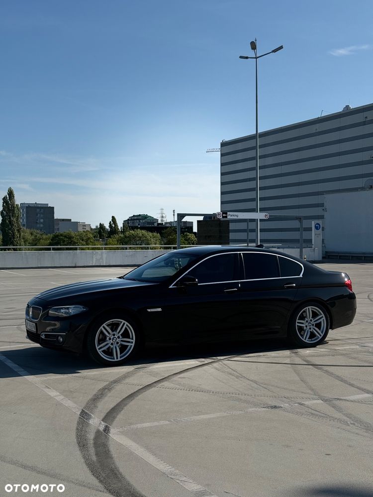 BMW Seria 5 520d Luxury Line - 2