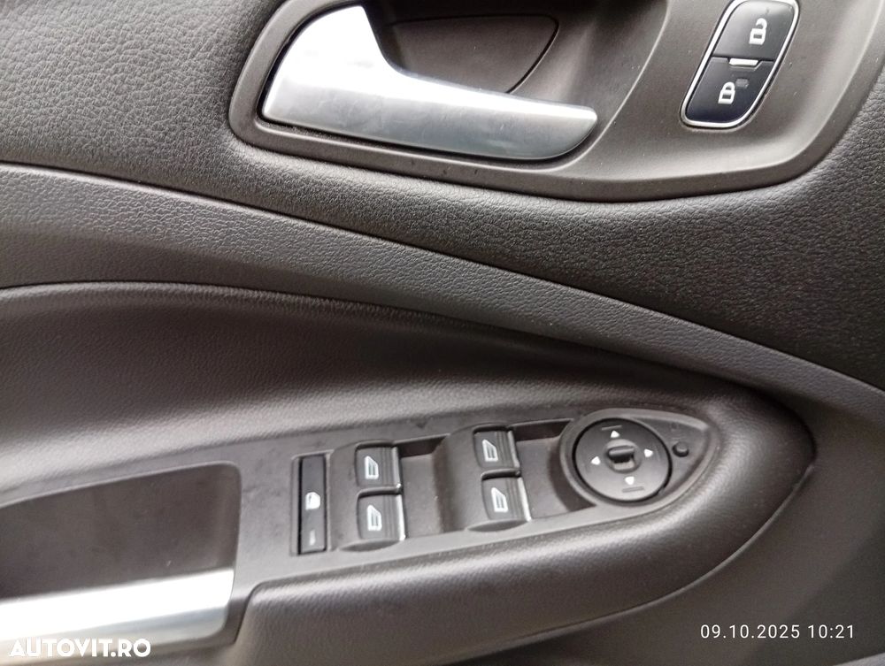 Ford Kuga 1.5 EcoBoost 2WD Titanium - 14