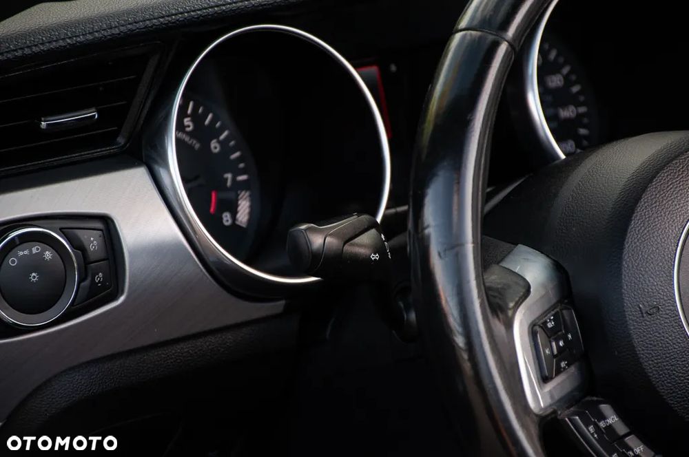 Ford Mustang Cabrio 5.0 Ti-VCT V8 GT - 38