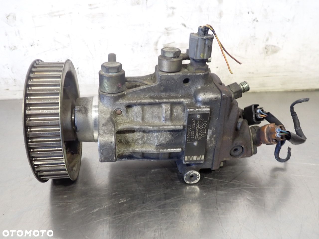 POMPA WTRYSKOWA TOYOTA COROLLA E12 22100-27010 - 1