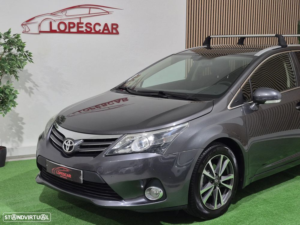 Toyota Avensis SW 2.0 D-4D Exclusive +GPS - 2