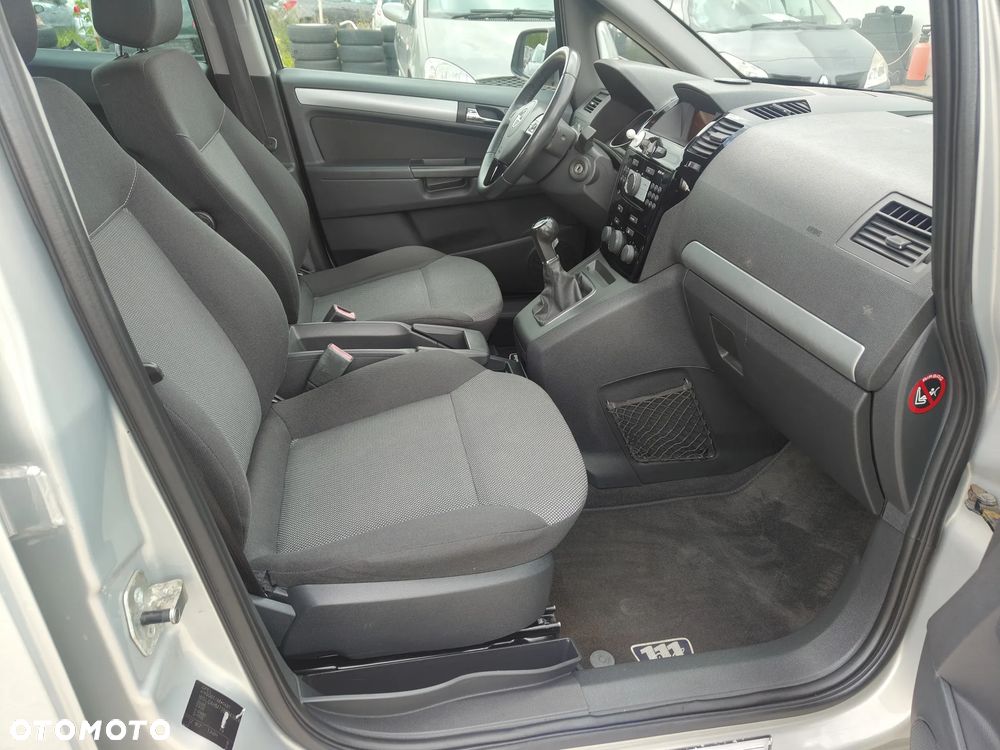 Opel Zafira 1.8 Edition 111 Jahre - 14