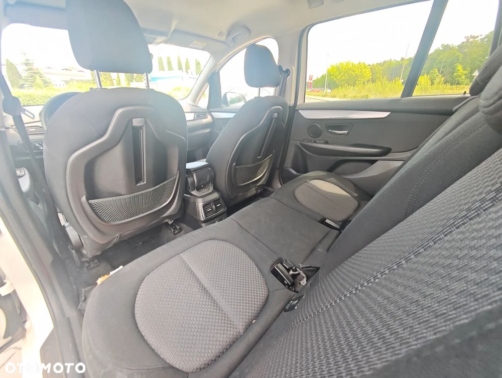BMW Seria 2 220d xDrive Sport-Aut - 13