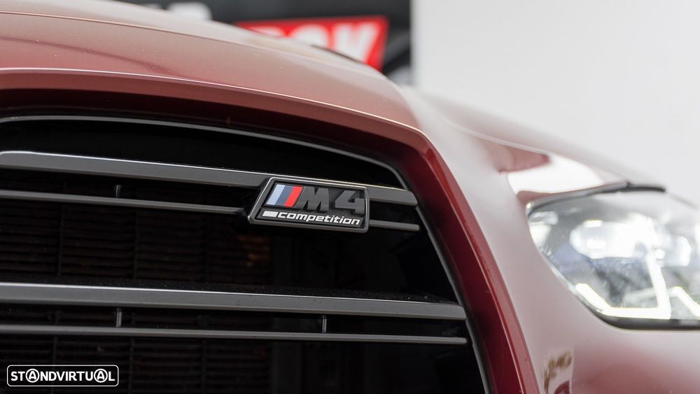 BMW M4 Competition Pack 50 anos M - 14