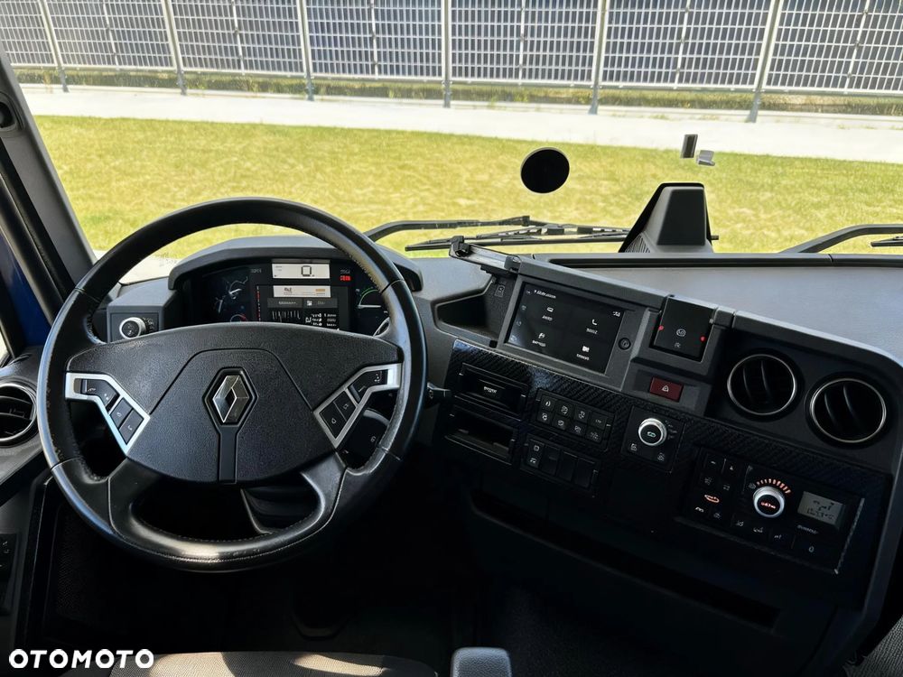 Renault T440 - 21