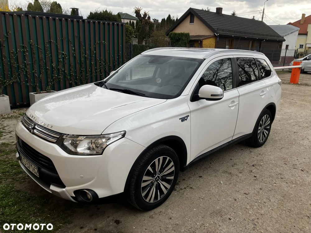 Mitsubishi Outlander 2.0 4WD Plus - 4