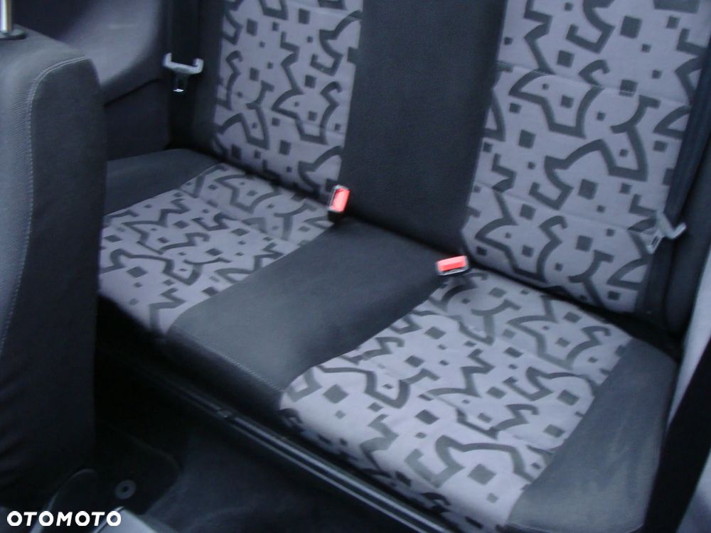 Volkswagen Golf Cabrio - 8