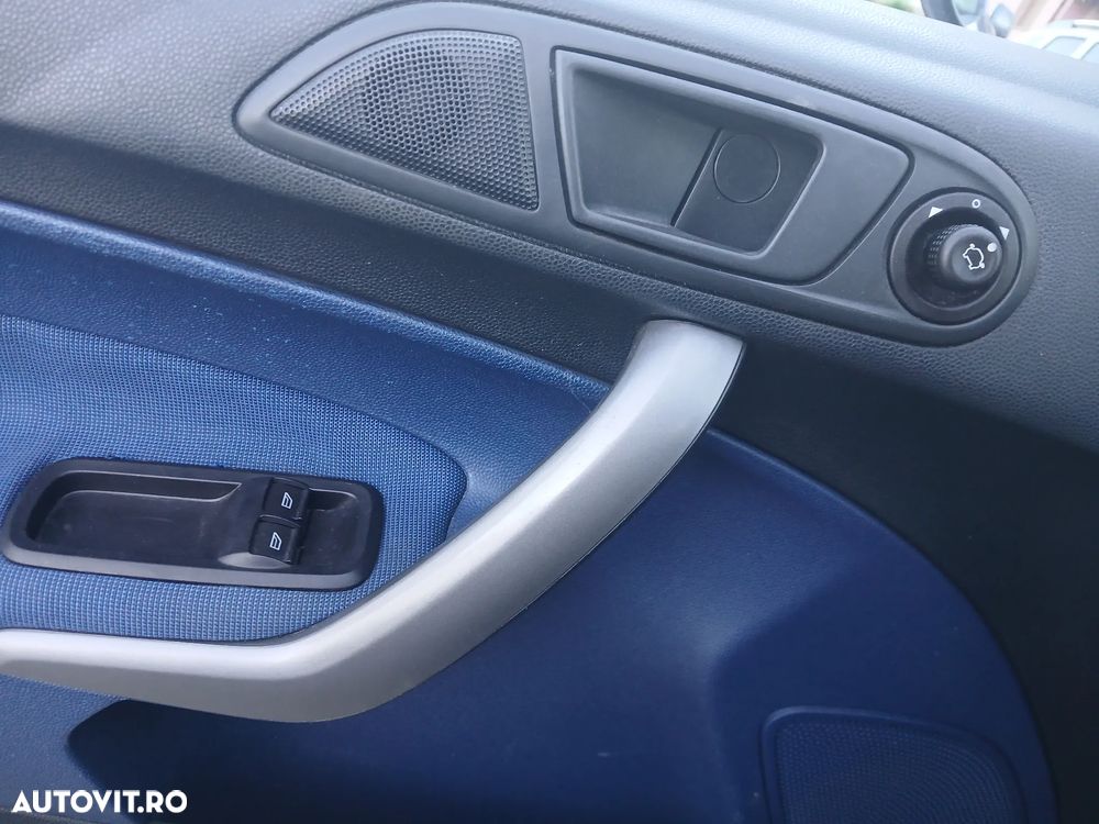 Ford Fiesta 1.25 Ambiente - 7