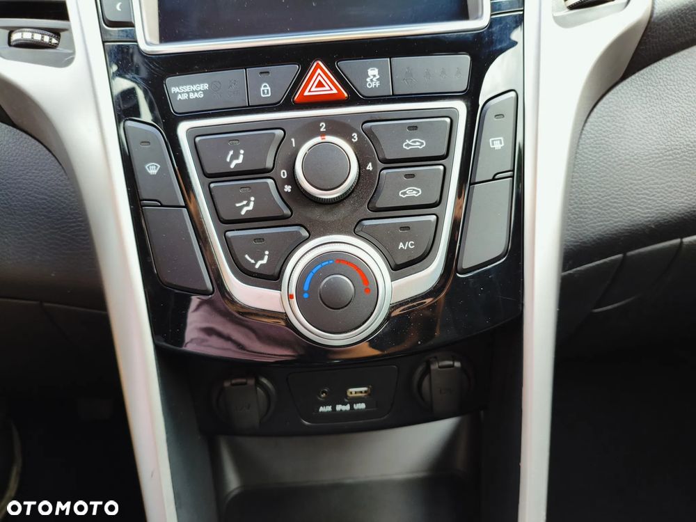 Hyundai i30 - 30