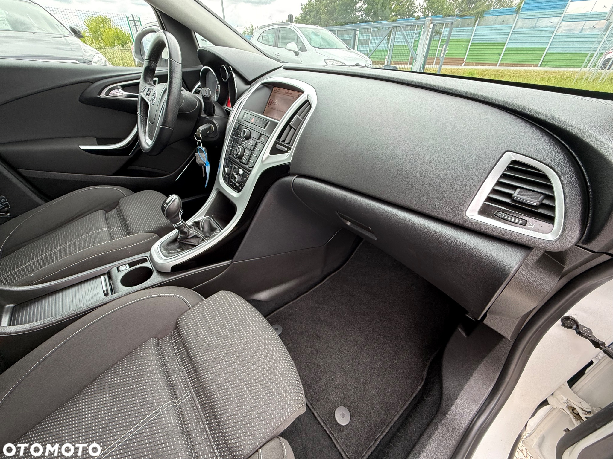 Opel Astra 1.4 Turbo Cosmo - 26