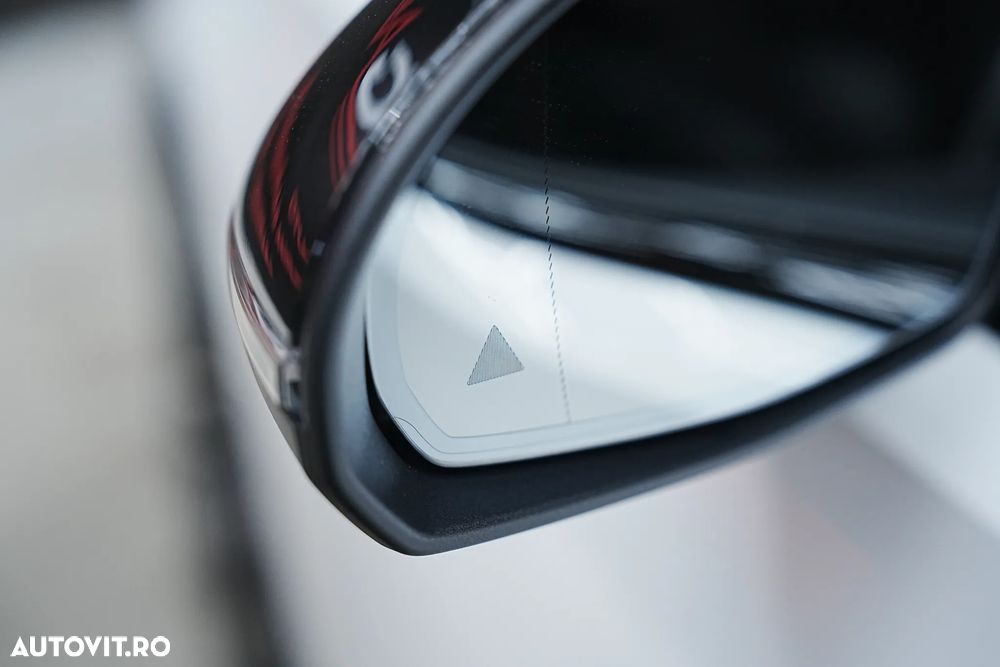 Mercedes-Benz C - 23