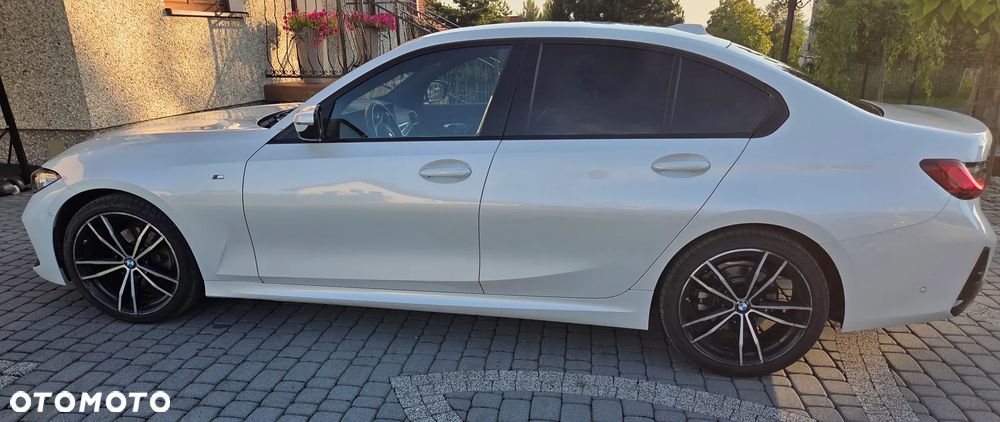 BMW Seria 3 320d xDrive mHEV M Sport - 5