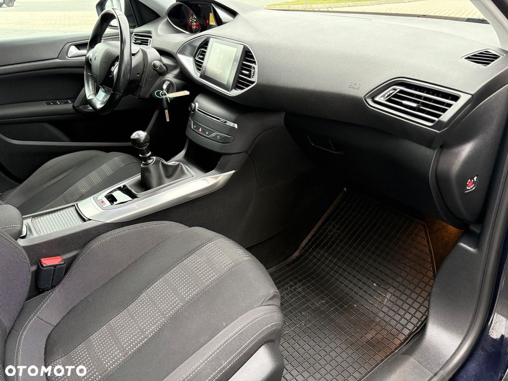 Peugeot 308 1.6 BlueHDi Business Line S&S - 26