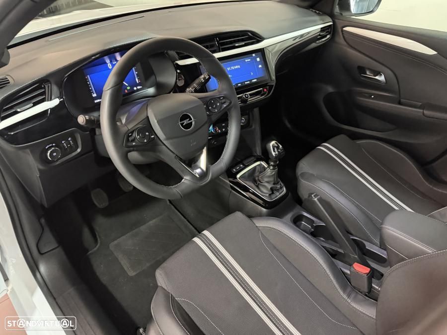 Opel Corsa 1.2 T GS - 9