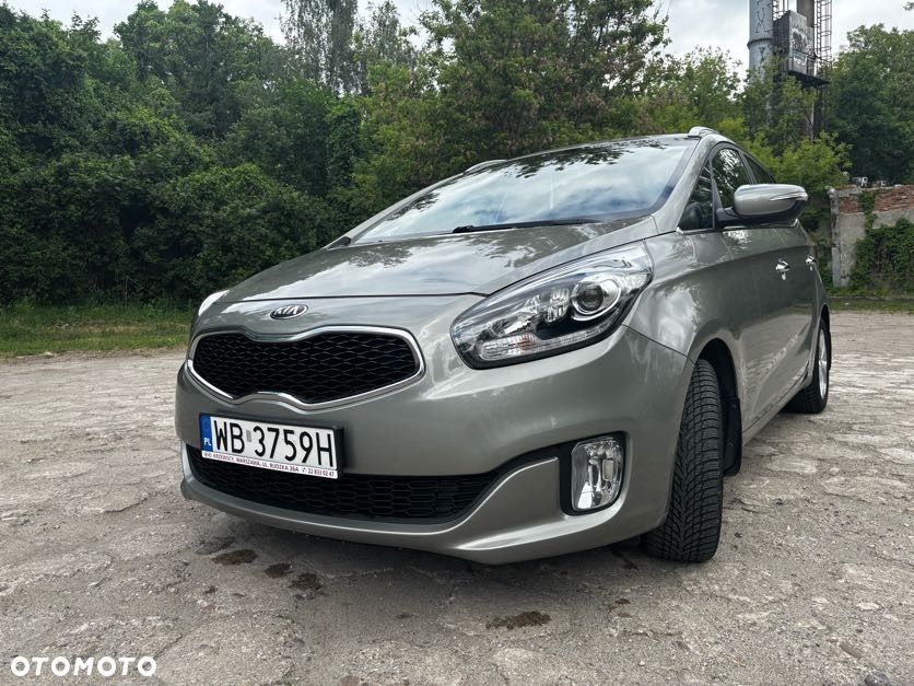 Kia Carens 1.6 GDI L - 16
