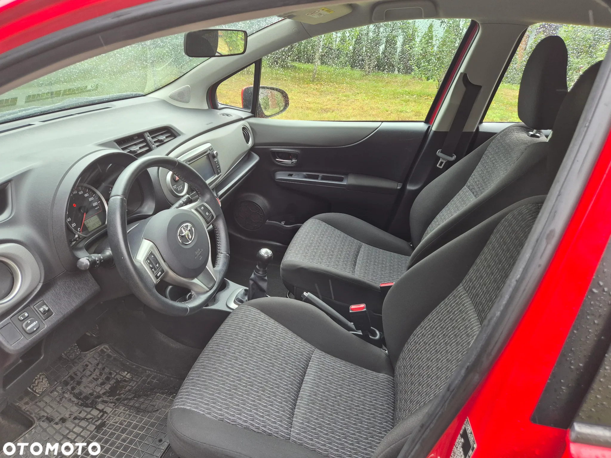 Toyota Yaris - 15