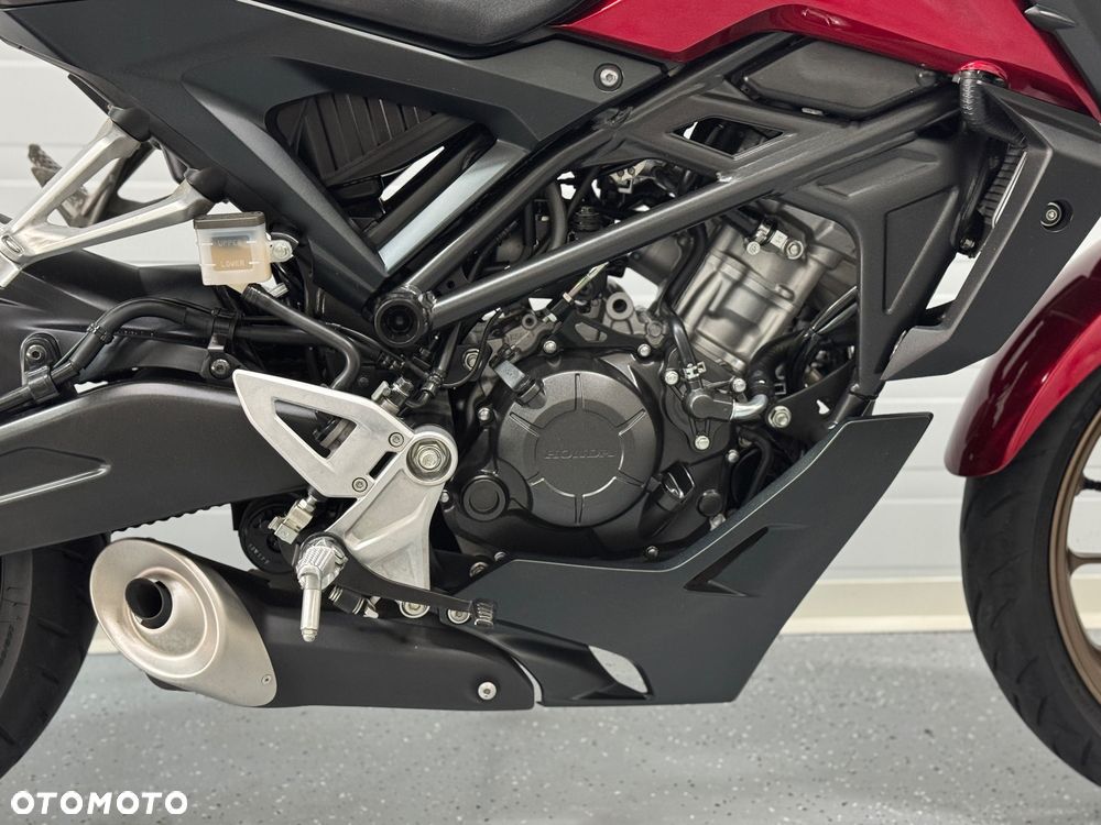 Honda CB - 8