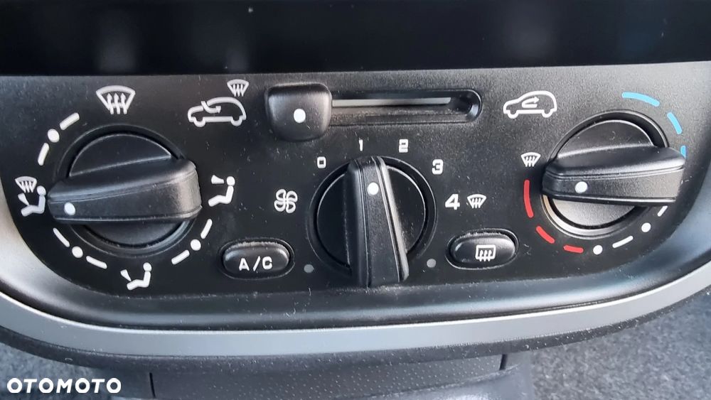 Citroën C3 1.4 Exclusive - 25