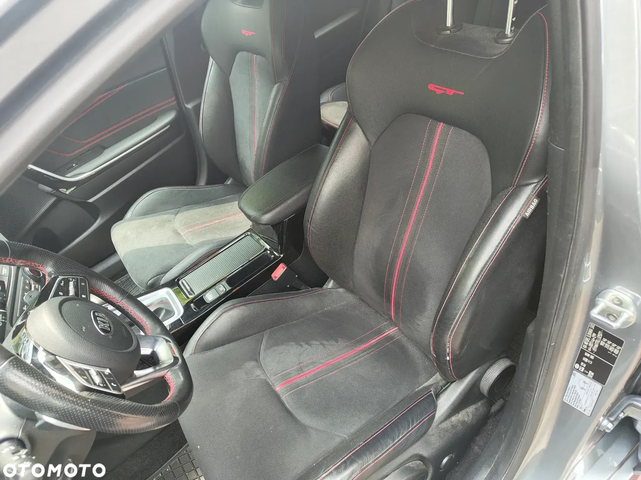 Kia ProCeed 1.6 T-GDI GT DCT - 19