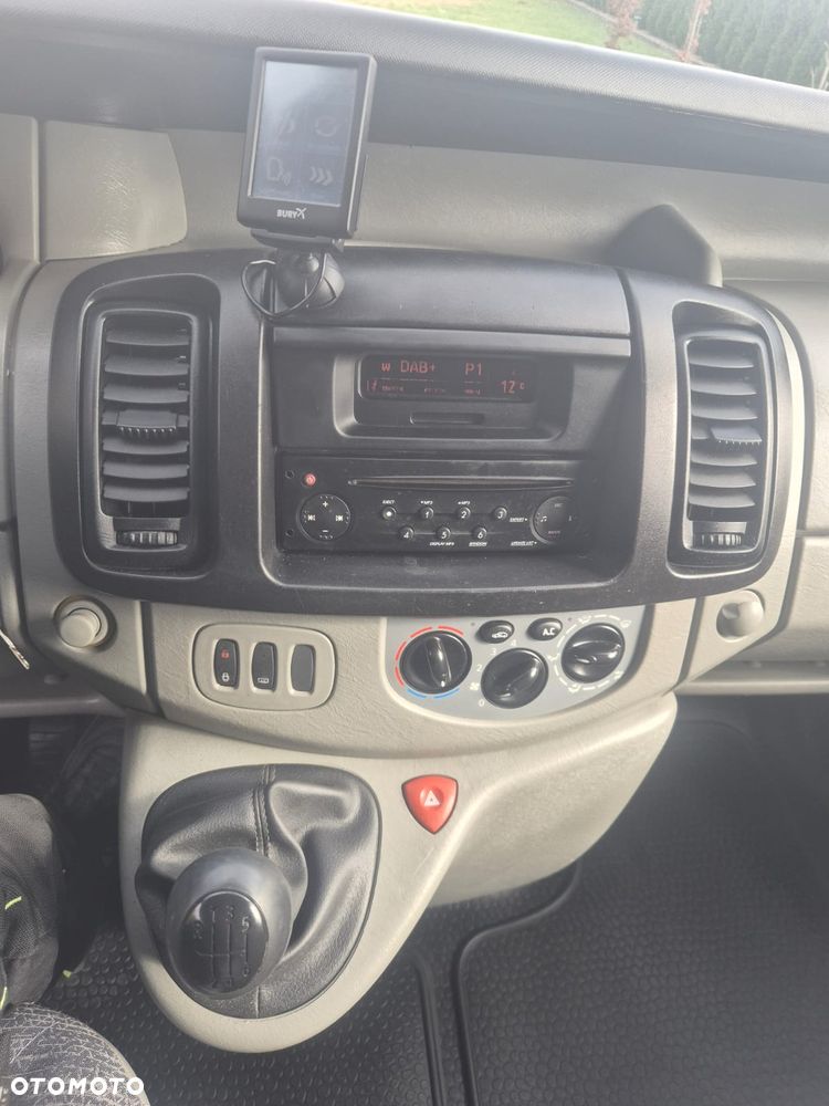 Renault Trafic - 12