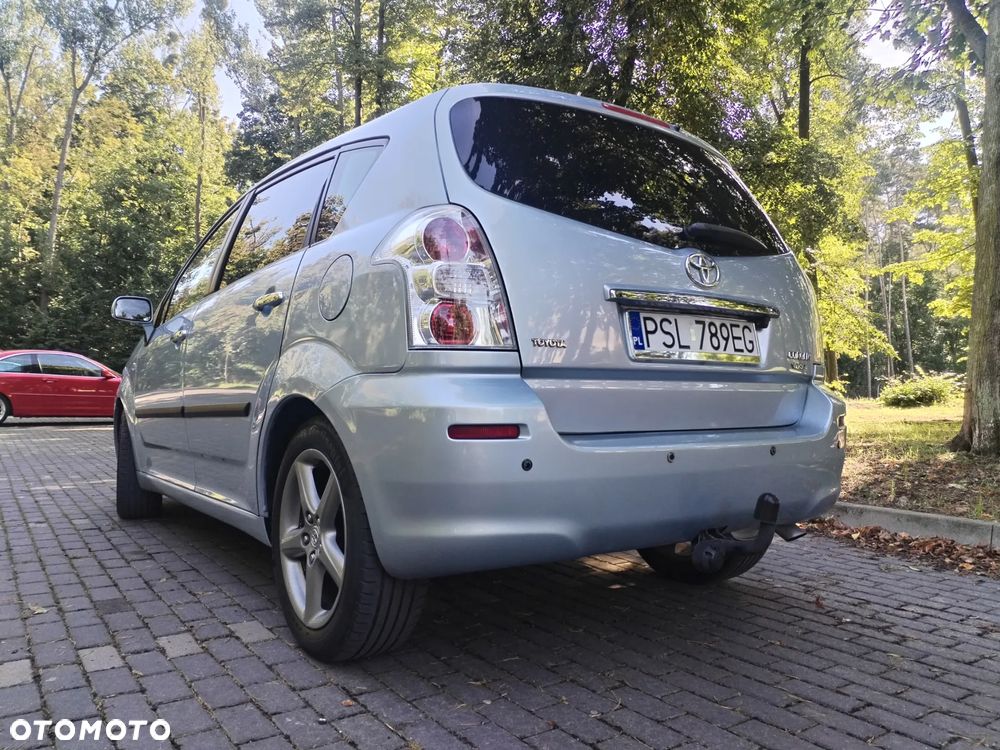 Toyota Corolla Verso - 5