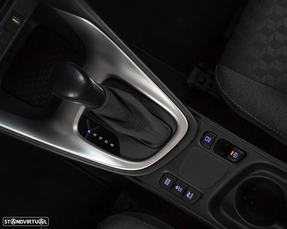 Toyota Yaris 1.5 HDF Comfort Plus - 30