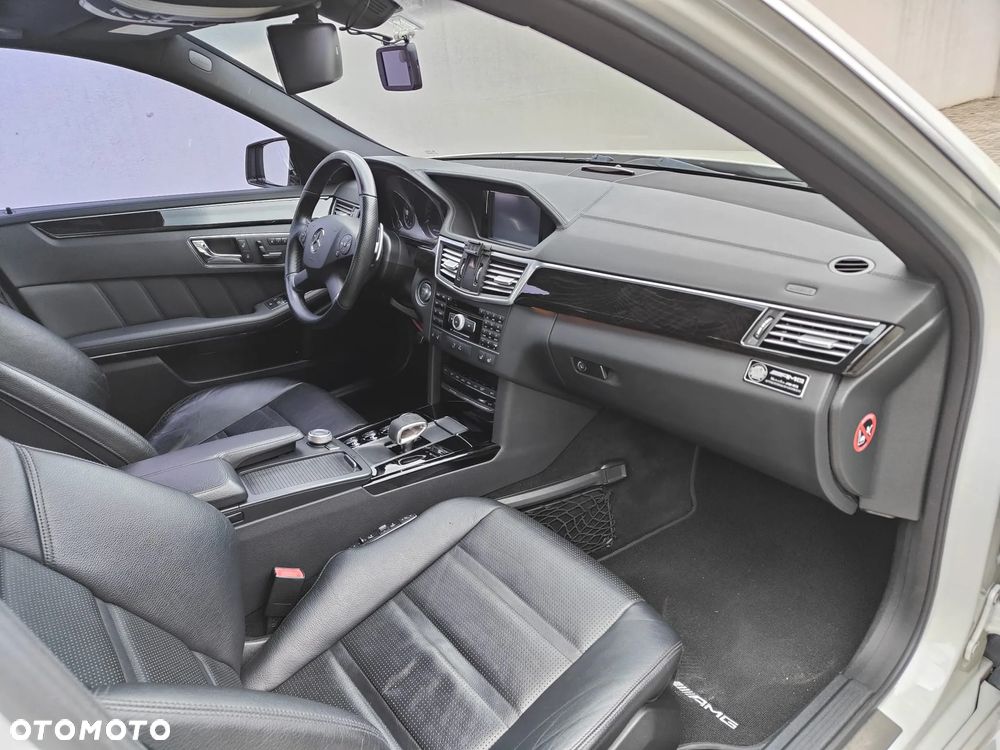Mercedes-Benz Klasa E 63 AMG - 8