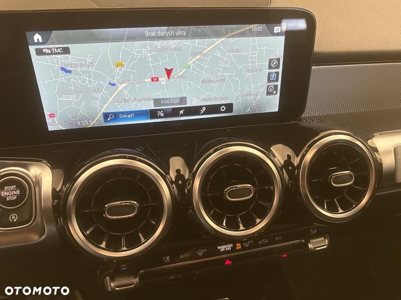 Mercedes-Benz GLB 200 7G-DCT - 15