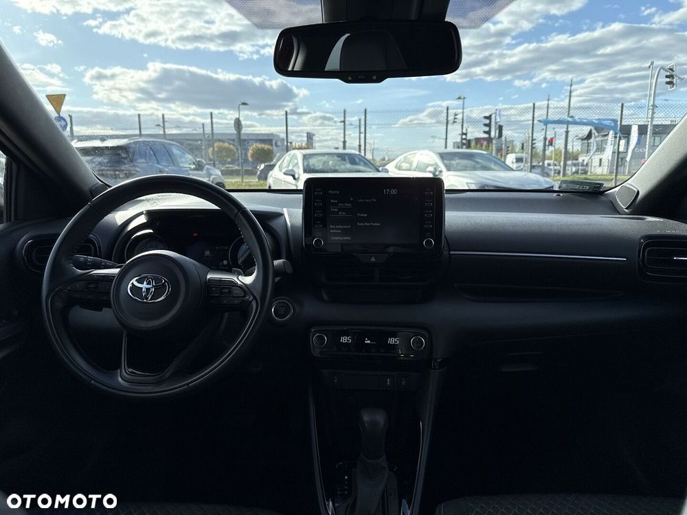 Toyota Yaris - 12