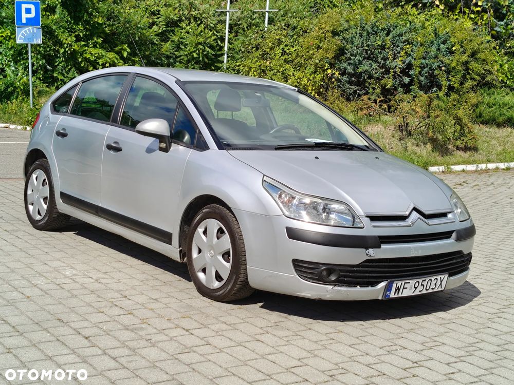 Citroën C4 1.4 16V Advance - 11