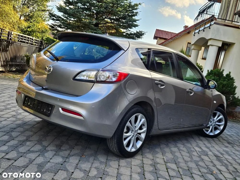 Mazda 3 - 9