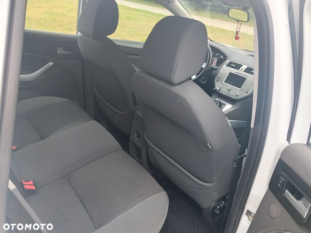 Ford Kuga 2.5 Titanium - 15