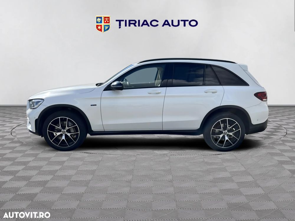 Mercedes-Benz GLC 300 de 4Matic 9G-TRONIC AMG Line - 2