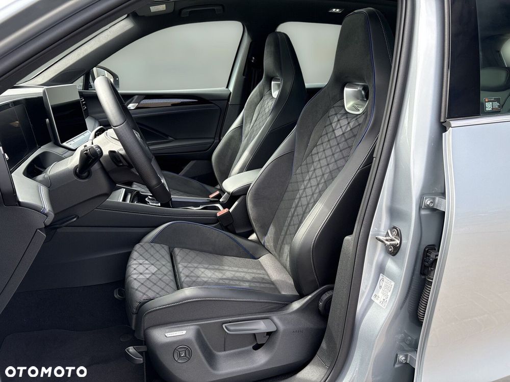 Volkswagen Tiguan - 11