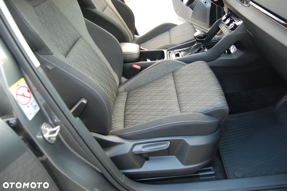 Skoda Karoq 2.0 TDI DSG Selection - 29