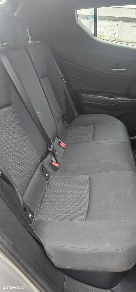 Toyota C-HR 1.8 HSD 122 CP 4x2 CVT C-enter - 11