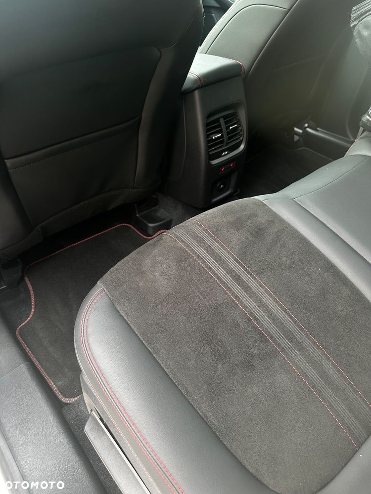 Ford Kuga 2.5 Duratec PHEV ST-LINE X - 8