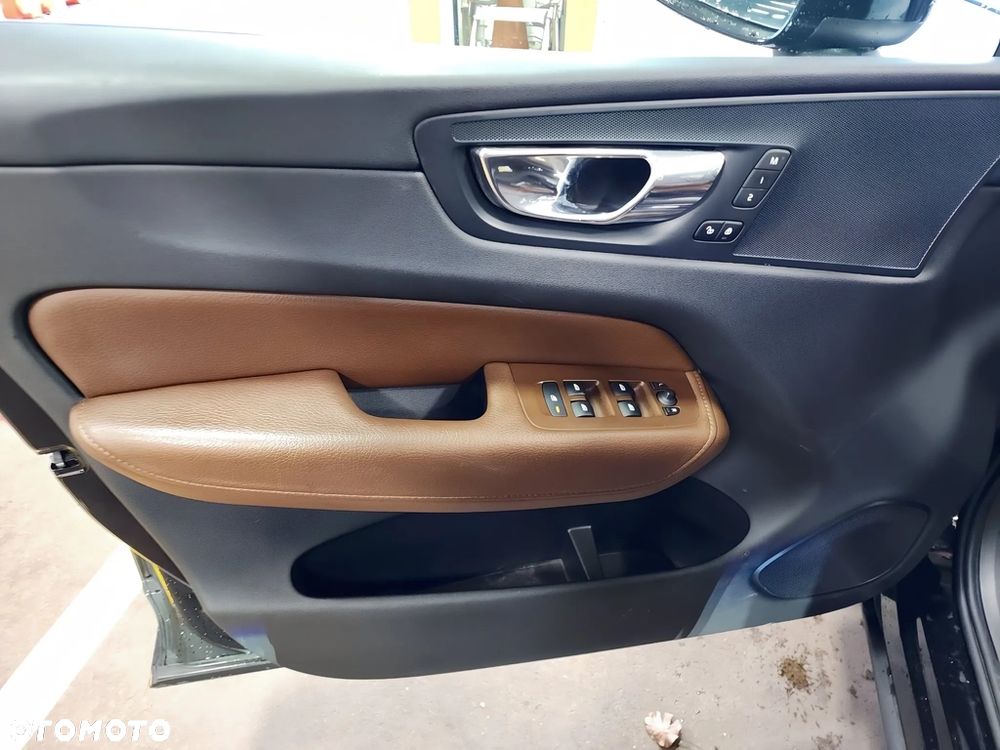 Volvo XC 60 T5 AWD Inscription - 13